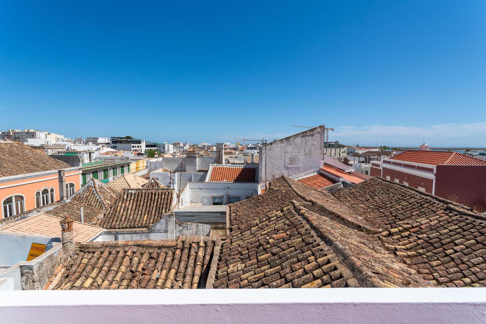 Blife Alicya Private Rooms Faro Bagian luar foto
