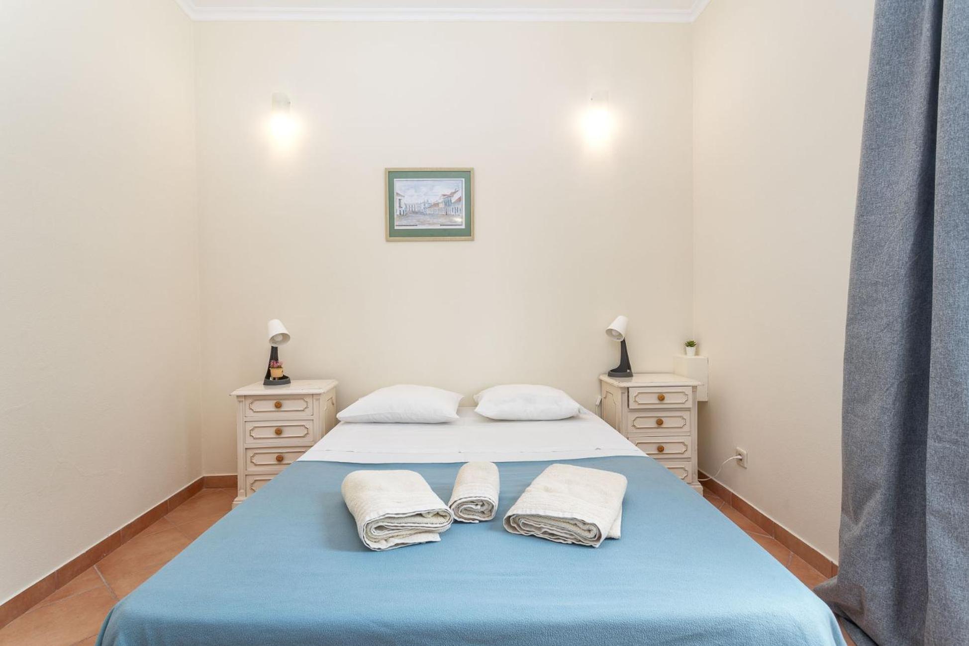 Blife Alicya Private Rooms Faro Bagian luar foto