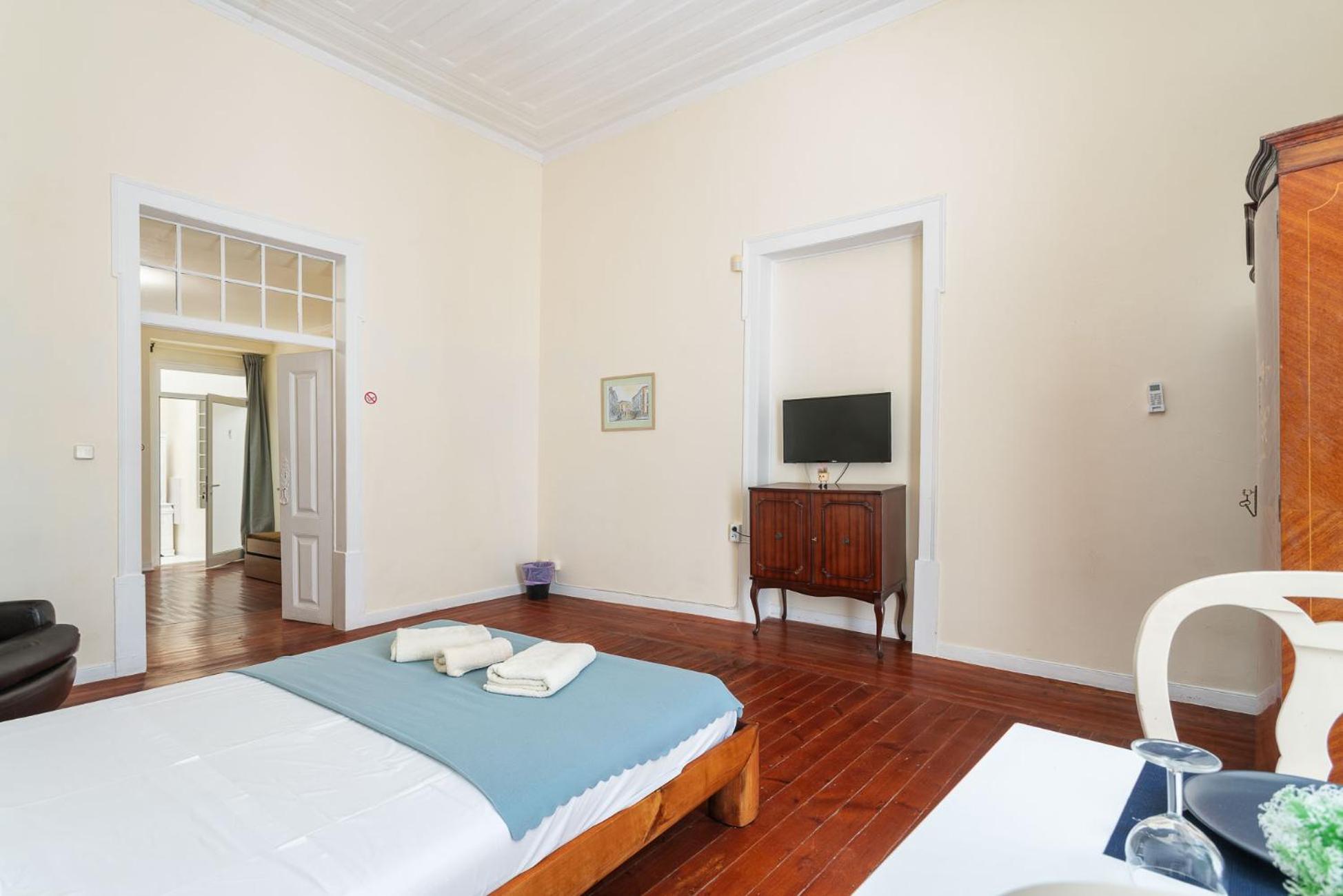 Blife Alicya Private Rooms Faro Bagian luar foto
