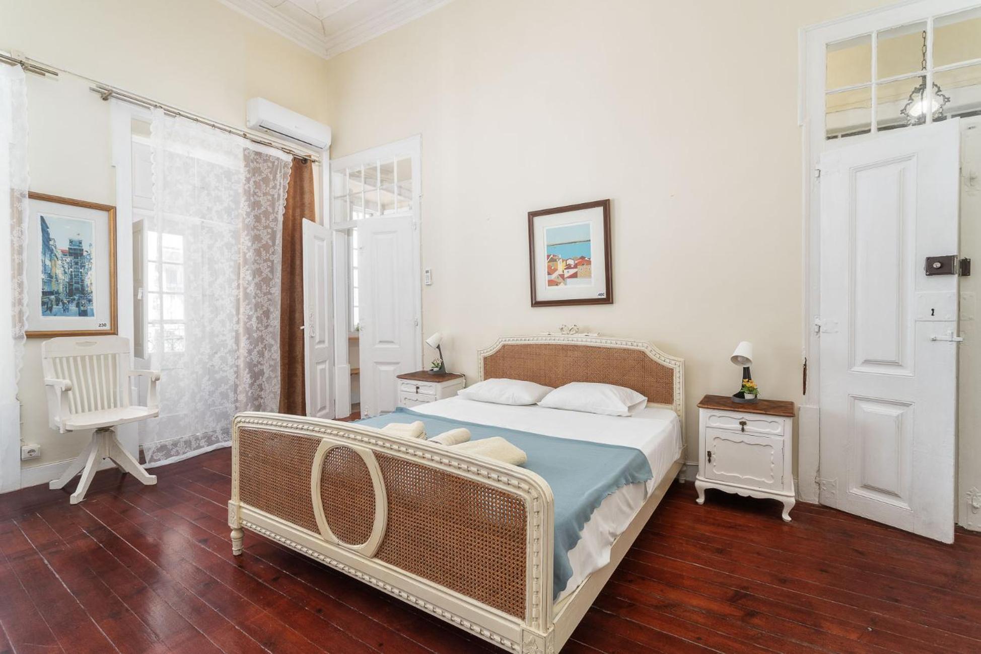 Blife Alicya Private Rooms Faro Bagian luar foto